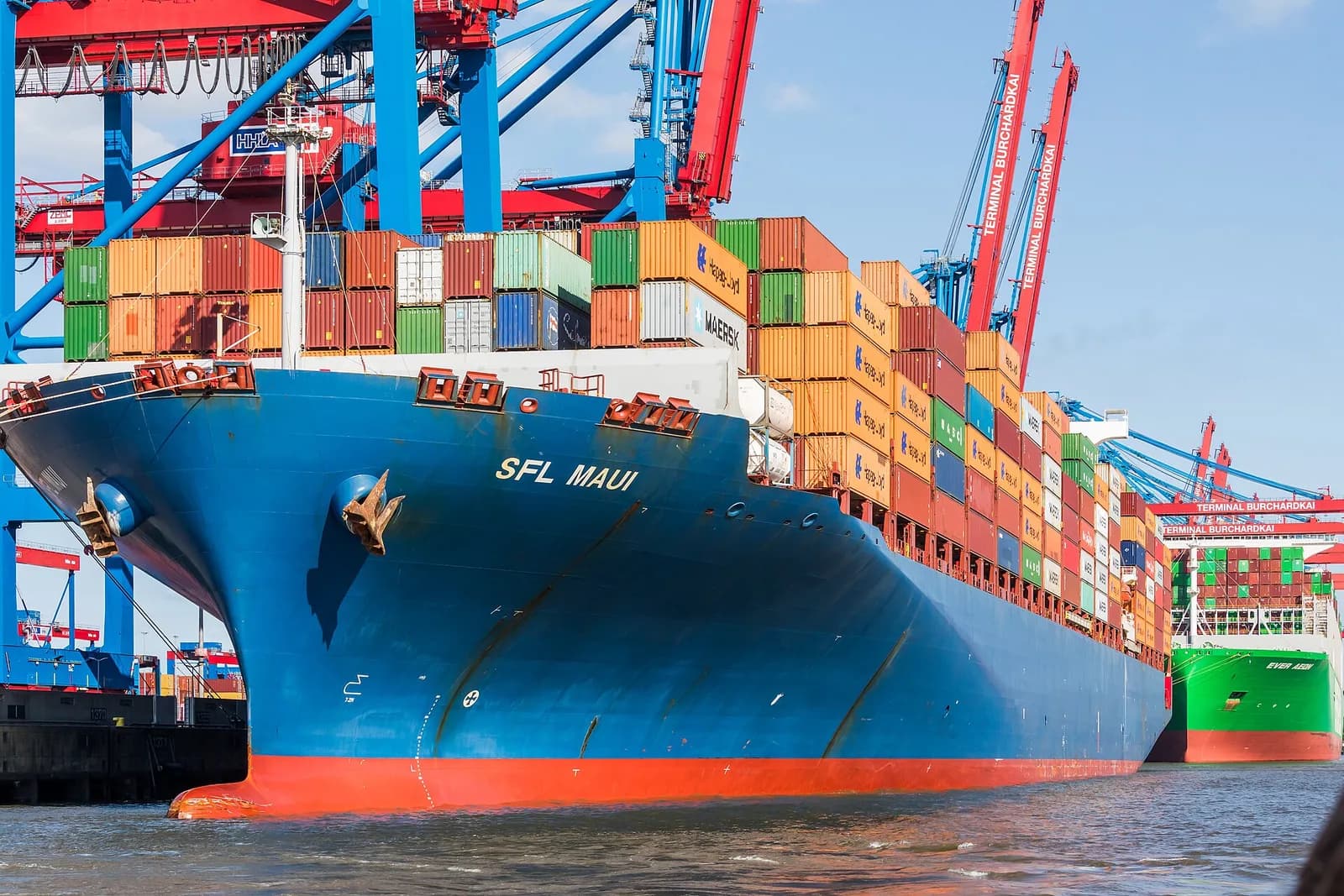 ABS Approves Nuclear Powered 15,000 TEU Containership Concept