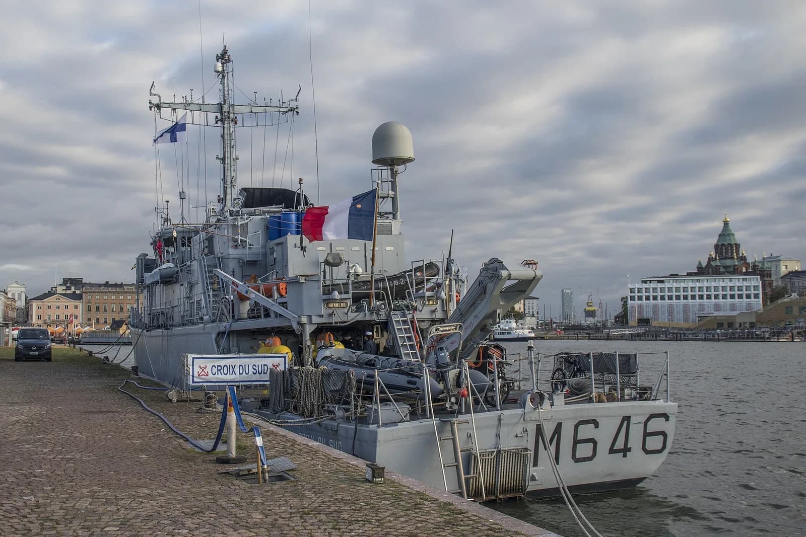 Mine Clearance in Strait of Hormuz Not Enough to Restore Normal Shipping