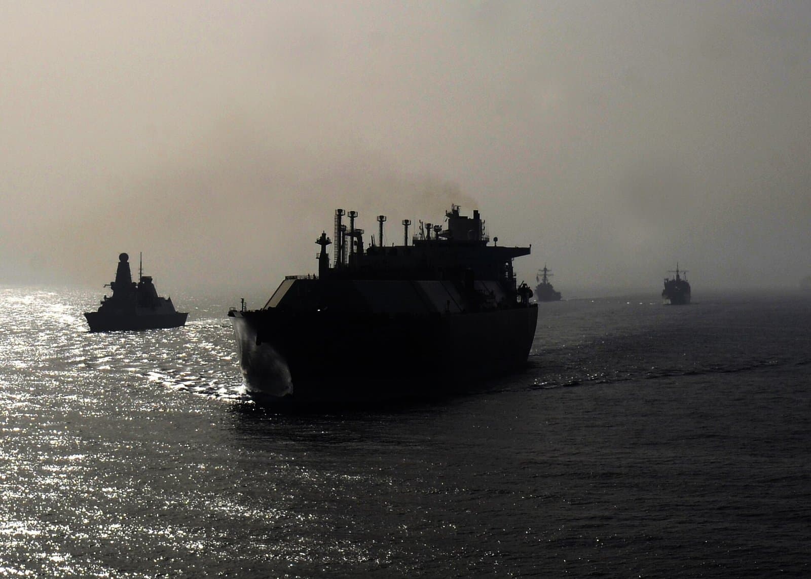 Iran Strikes the Laden Kuwaiti VLCC Al Salmi at a Dubai Anchorage