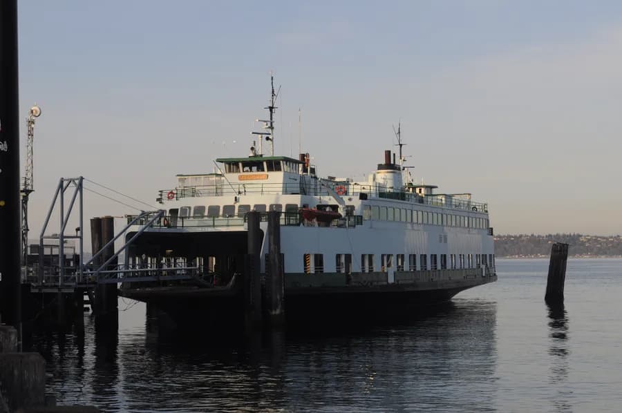 MV Klahowya