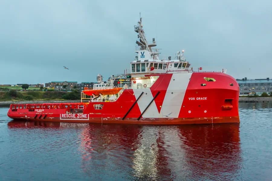 MV VOS Grace