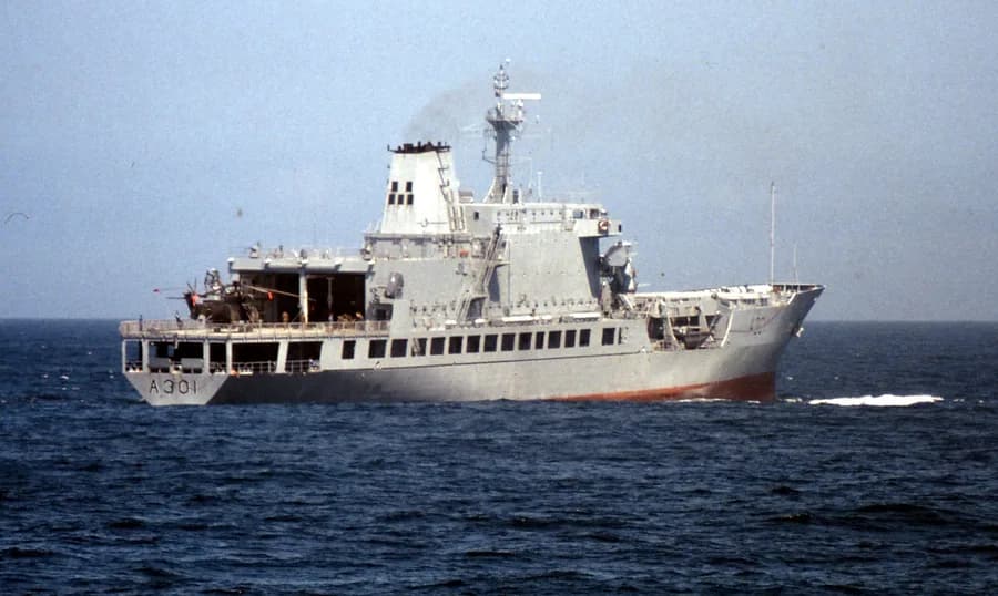 SAS Drakensberg
