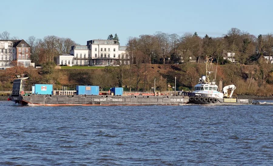 IMO 8636702
