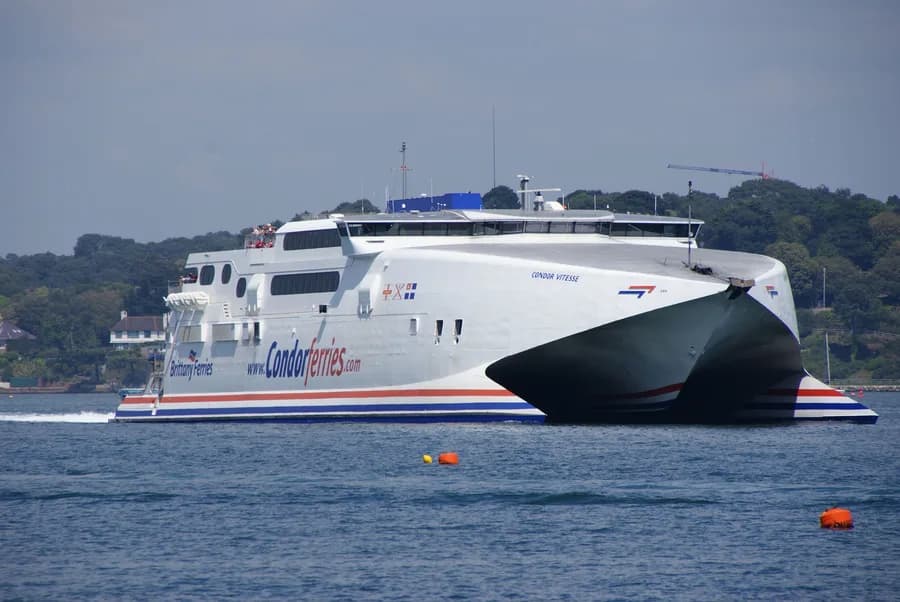 HSC Condor Vitesse
