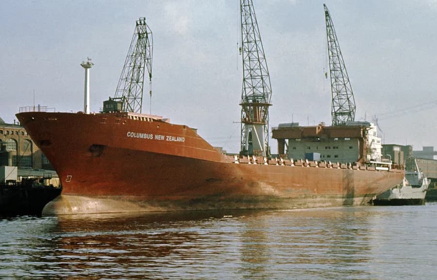 IMO 7039610