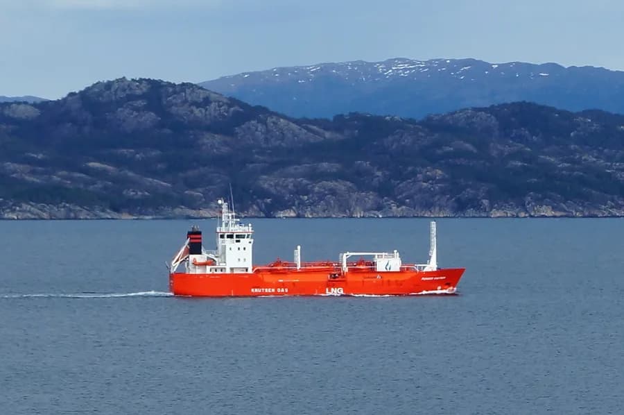 Pioneer Knutsen