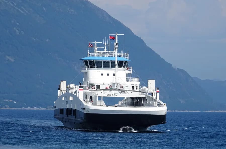 MF Hadarøy