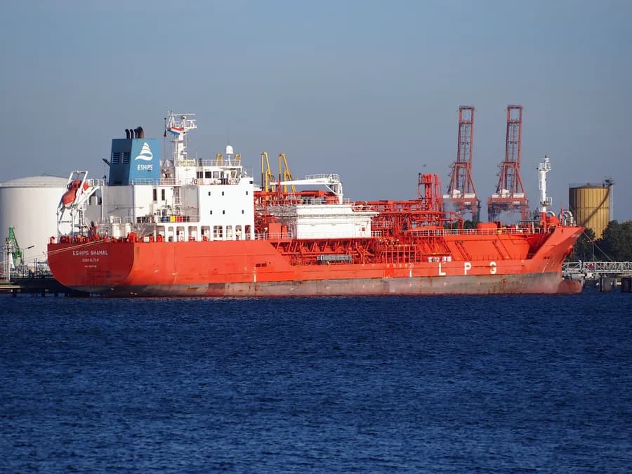 Eships Shamal