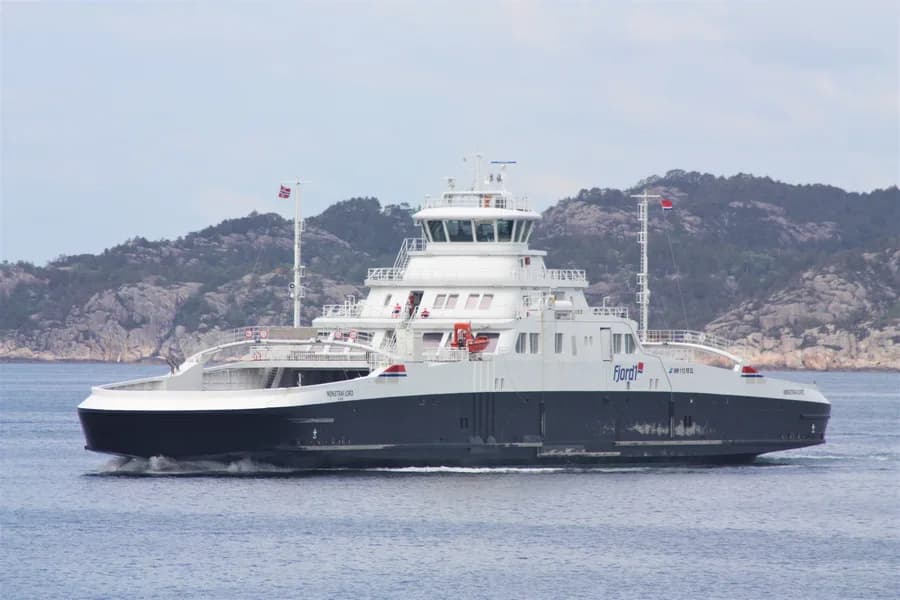 MF Møkstrafjord