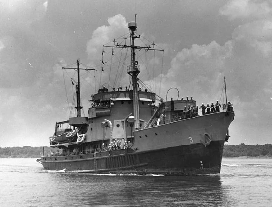 USS Barricade