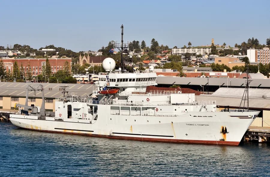RV Thomas G. Thompson