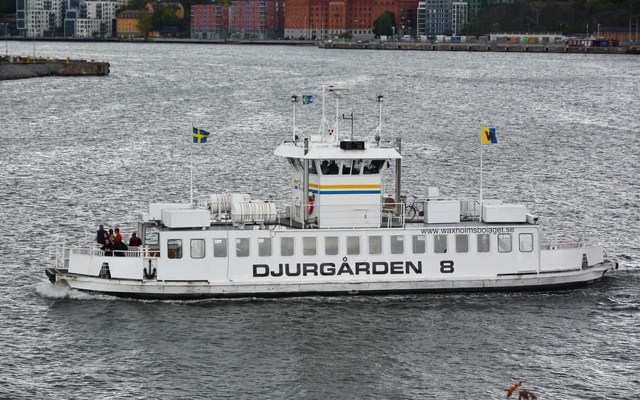 DJURGARDEN 8