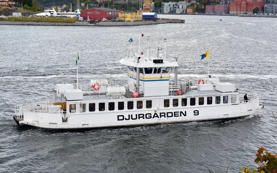 DJURGARDEN 9