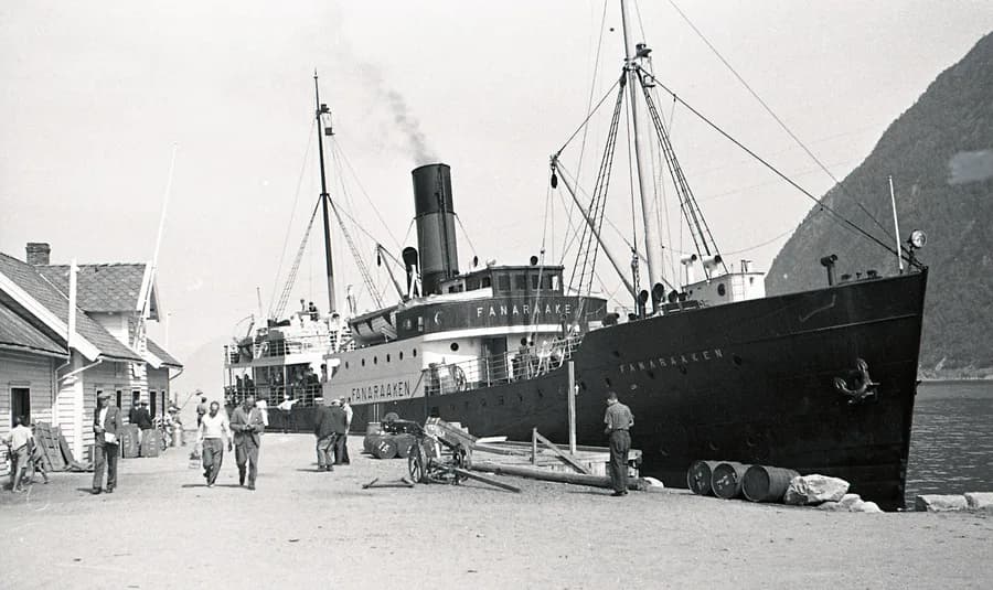 DS «Fanaraaken»
