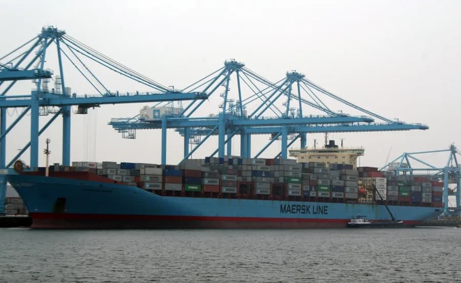 Clementine Maersk