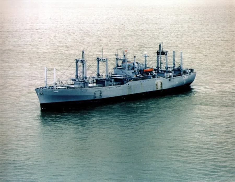 USNS Comet