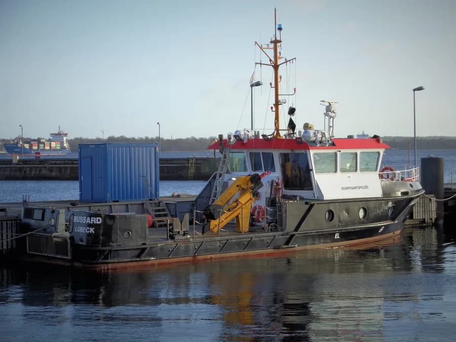 IMO 8779528
