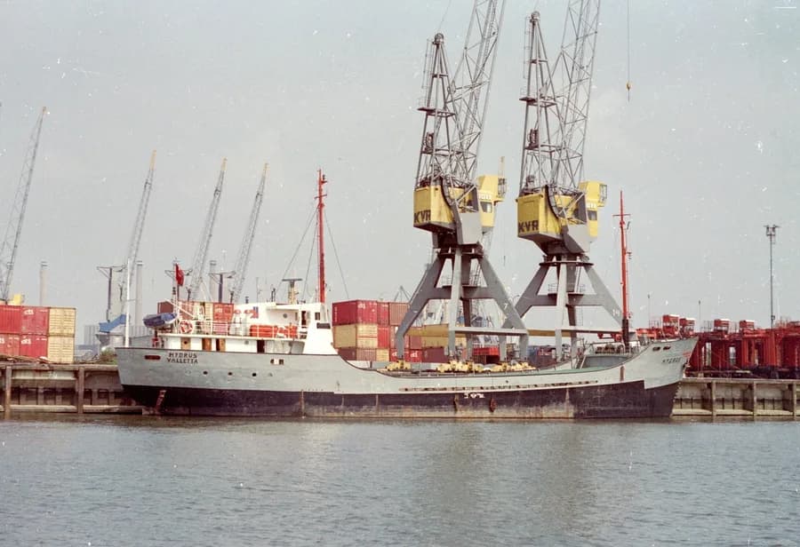 IMO 6613184