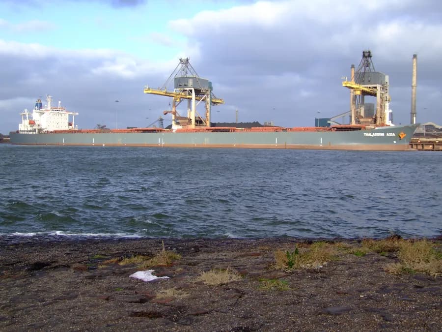 Thalassini Axia