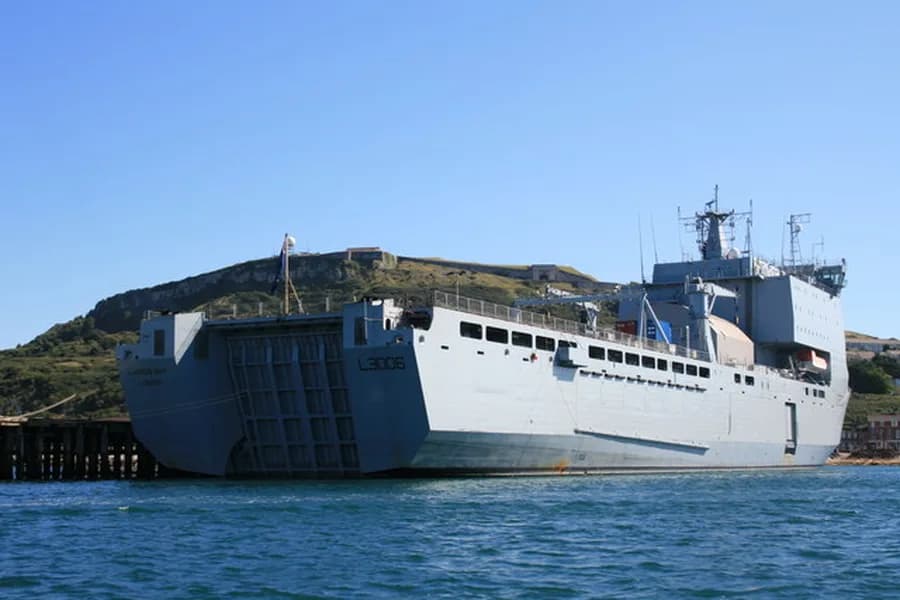 HMAS Choules