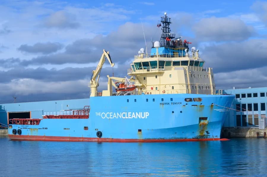Maersk Tender