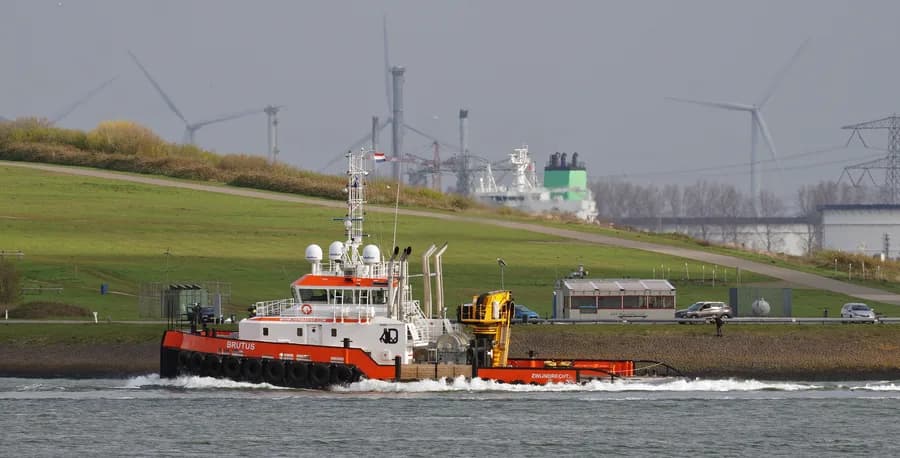 IMO 9885893