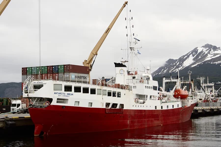 MV Antarctic Dream