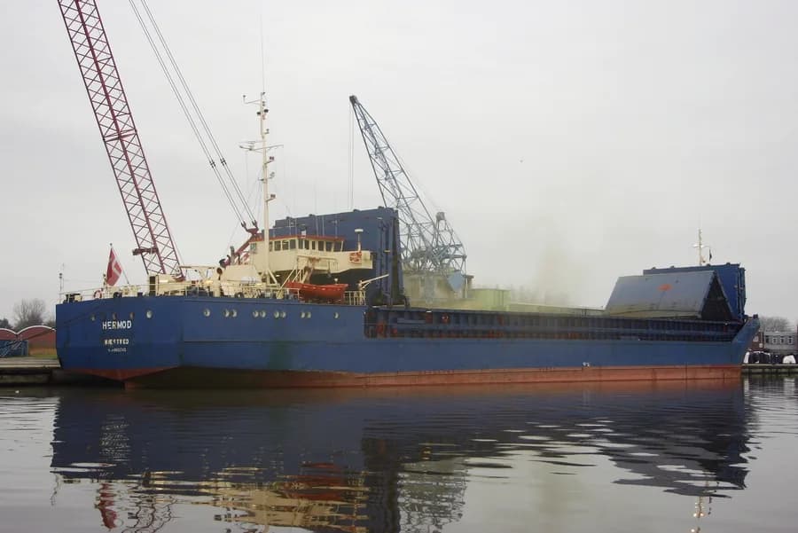 IMO 8002743