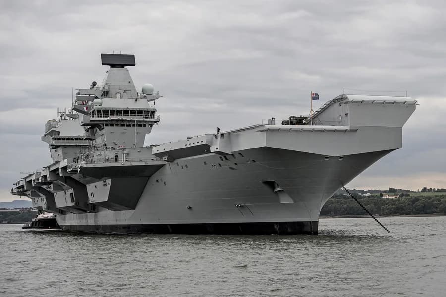 HMS Queen Elizabeth
