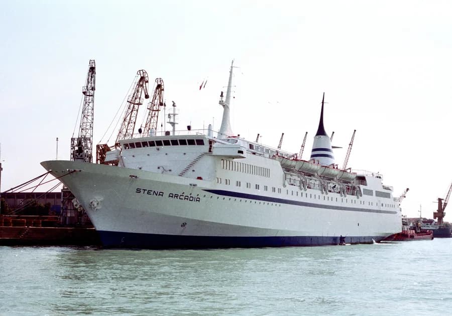 Stena Arcadia