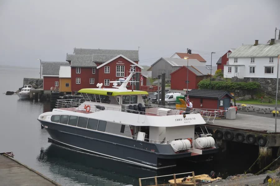 Lovund Express