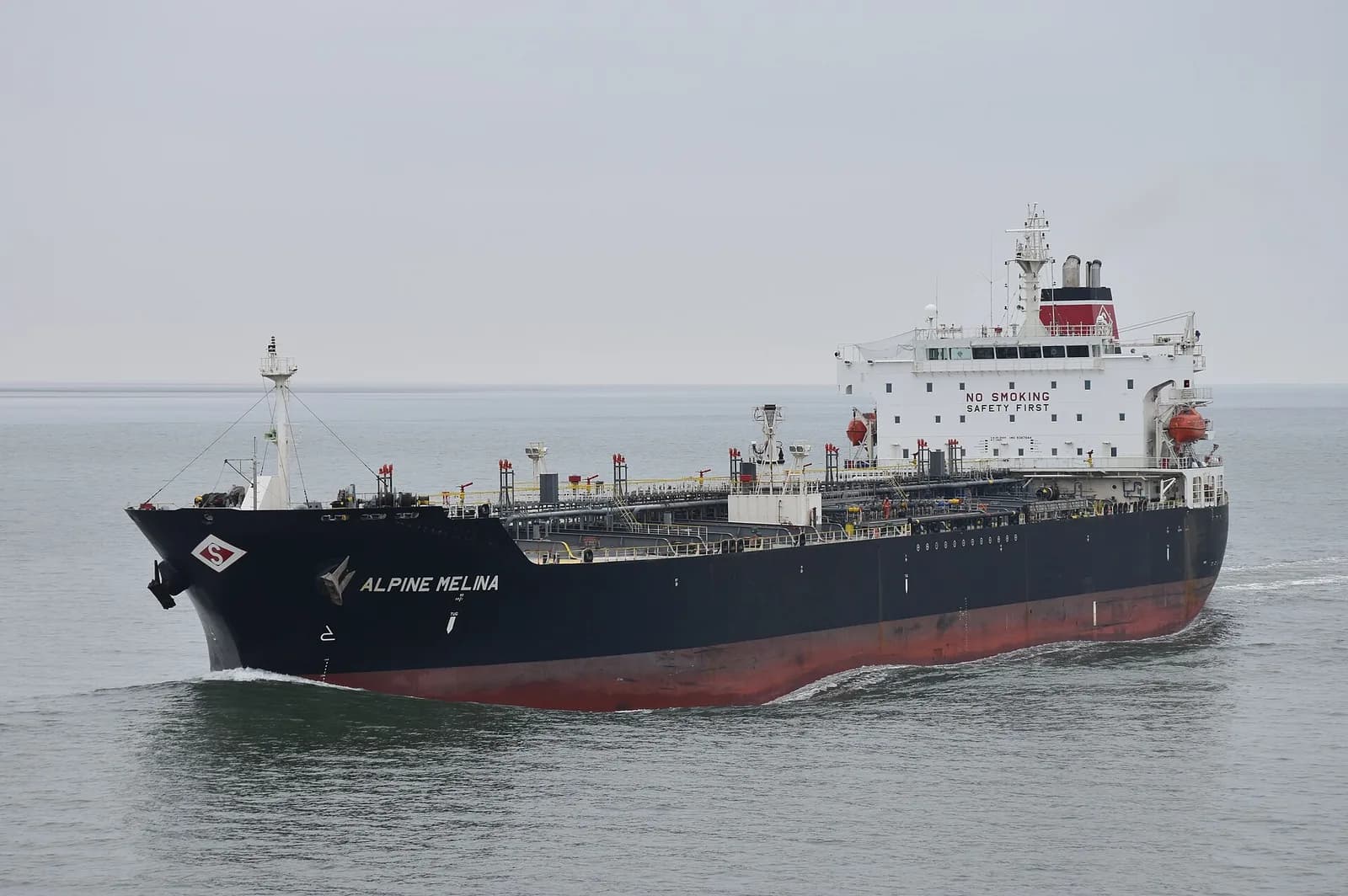 Iran Blacklists 46 Ships for Non-Compliance with Hormuz Transit Rules