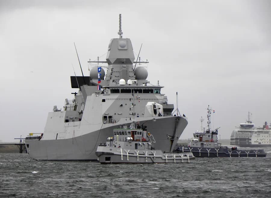A876 Zr.Ms. Hunze