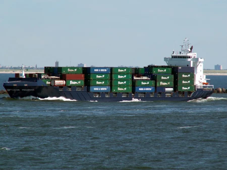 ROTTERDAM TRADER