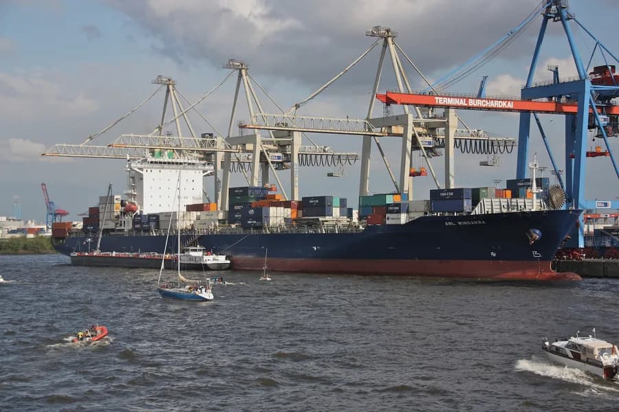 NAVIOS AMARILLO