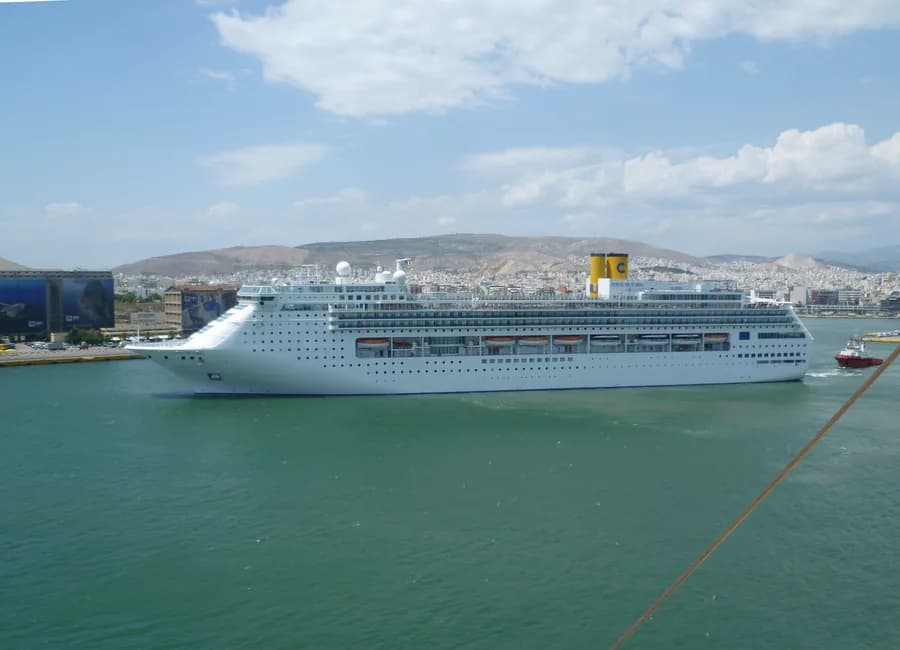 Costa Victoria