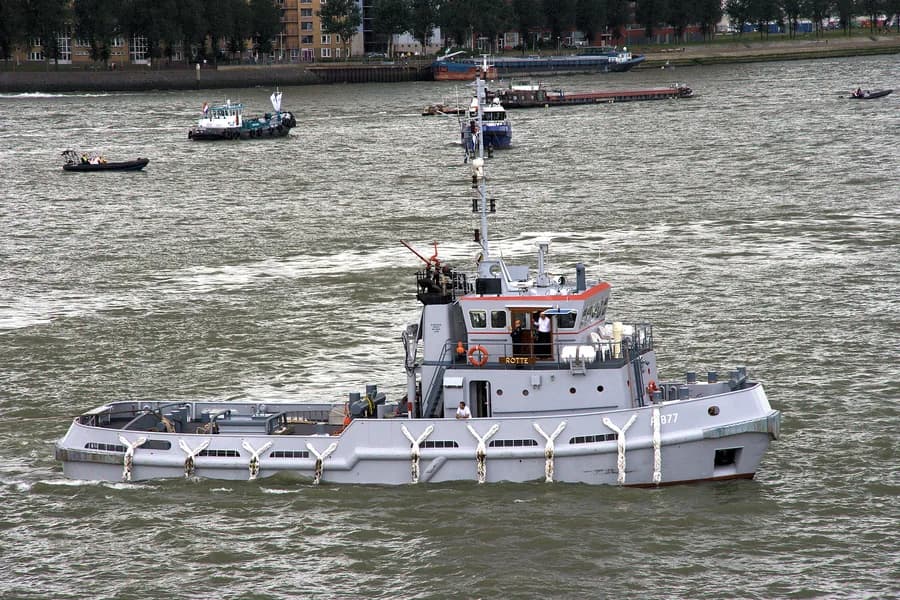 A877 Zr.Ms. Rotte